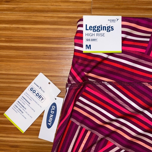Old Navy Active Go-Dry leggings - Picture 3 of 3